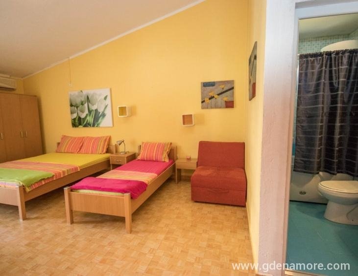 studio 4-bed,,